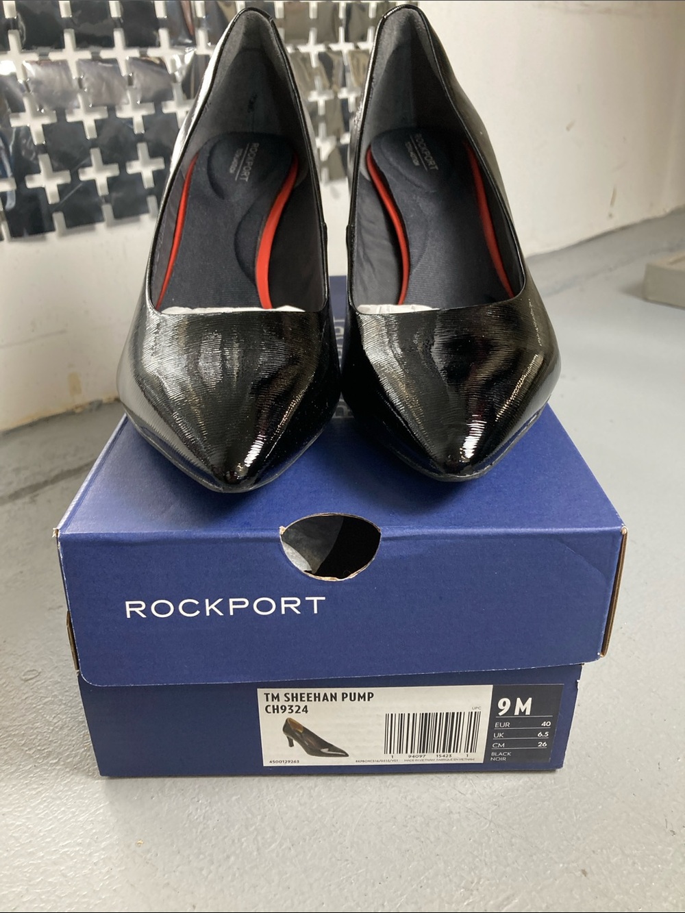Rockport Black Patent Pointed Sheehan Pump